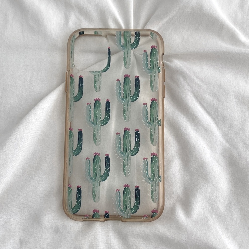 iphone 11 
from Casely